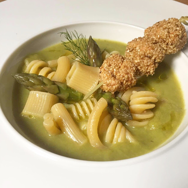 Zuppa di pasta mista e asparagi con spiedini di trota - Le virtù abruzzesi