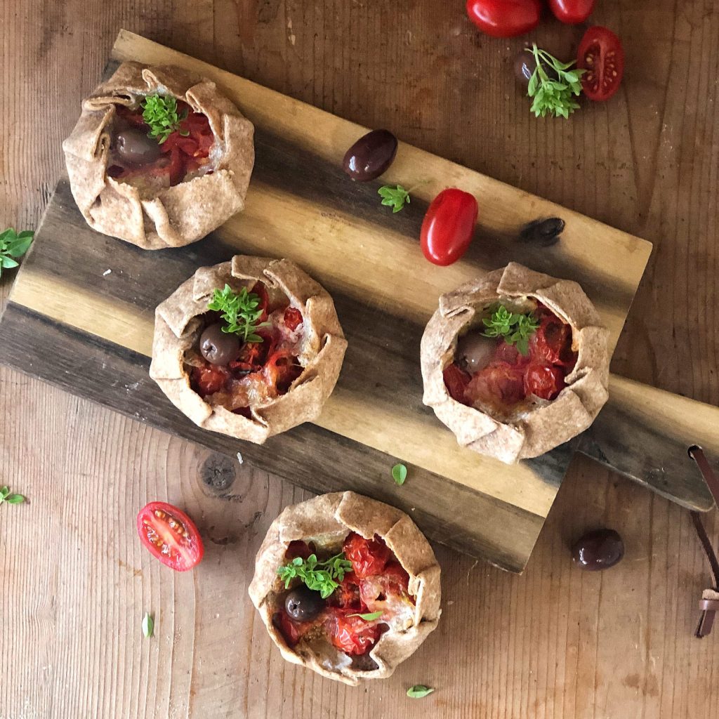 Tartellette salate al gusto pizza